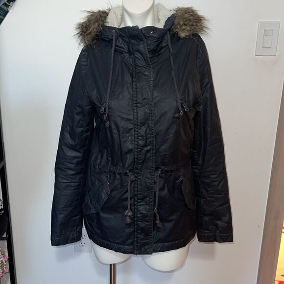 H&M Sherpa lined Utility Jacket - Picture 2 of 11